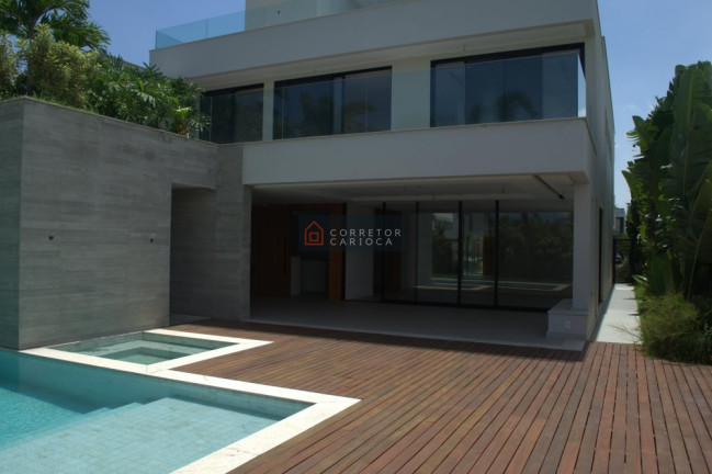Imagem Casa com 5 Quartos à Venda, 850 m² em Barra Da Tijuca - Rio De Janeiro Imagem Casa com 5 Quartos à Venda, 850 m² em Barra Da Tijuca - Rio De Janeiro