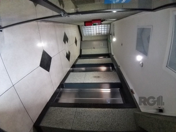 Imagem Sala Comercial à Venda, 28 m² em Centro Histórico - Porto Alegre Imagem Sala Comercial à Venda, 28 m² em Centro Histórico - Porto Alegre