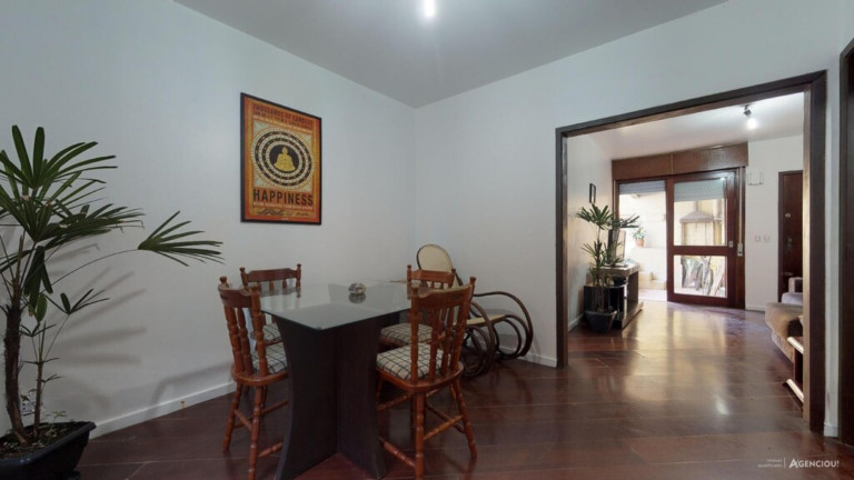 Imagem Imóvel com 2 Quartos à Venda, 94 m² em Petrópolis - Porto Alegre Imagem Imóvel com 2 Quartos à Venda, 94 m² em Petrópolis - Porto Alegre