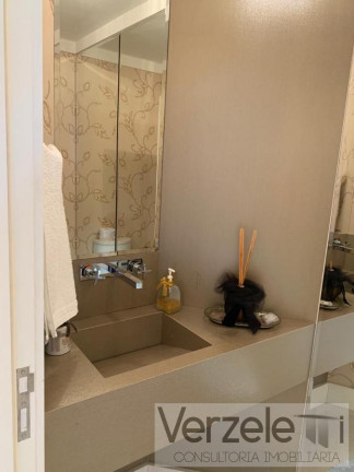 Imagem Apartamento com 3 Quartos à Venda, 175 m² em Centro - Balneário Camboriú Imagem Apartamento com 3 Quartos à Venda, 175 m² em Centro - Balneário Camboriú