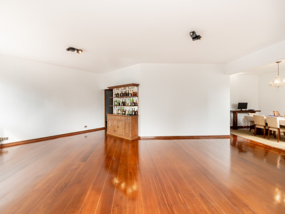 Imagem Apartamento com 4 Quartos à Venda, 244 m² em Vila Uberabinha - São Paulo