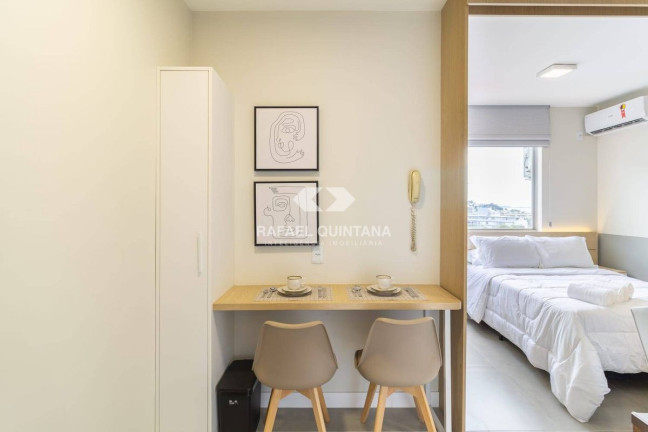 Imagem Apartamento à Venda, 23 m² em Centro - Florianópolis Imagem Apartamento à Venda, 23 m² em Centro - Florianópolis