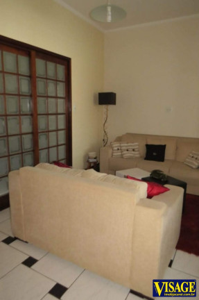 Imagem Sobrado com 3 Quartos à Venda, em Jd. St. Marina - Jacareí Imagem Sobrado com 3 Quartos à Venda, em Jd. St. Marina - Jacareí