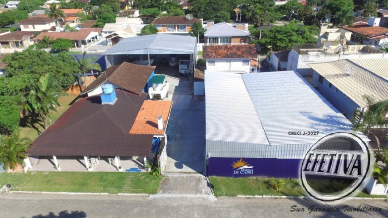 Imóvel Comercial à Venda, 1.134 m² em Capri - São Francisco Do Sul