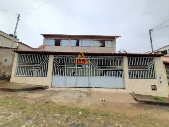 Imagem Casa com 4 Quartos à Venda, 120 m²