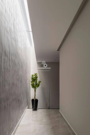 Imagem Casa de Condomínio com 3 Quartos à Venda, 247 m²