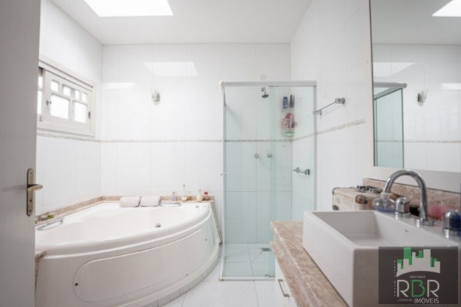 Imagem Casa com 4 Quartos à Venda, 223 m² em Torres