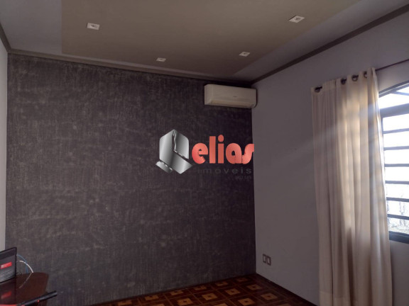 Imagem Casa com 3 Quartos à Venda, 242 m² em Vila Cardia - Bauru Imagem Casa com 3 Quartos à Venda, 242 m² em Vila Cardia - Bauru