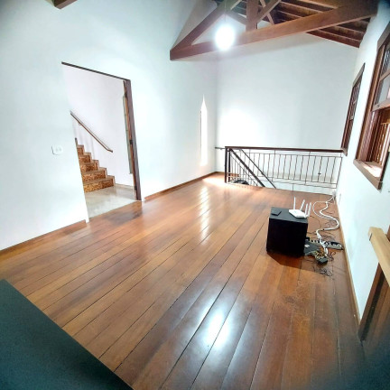 Imagem Casa com 3 Quartos à Venda, 700 m² em Ouro Preto - Belo Horizonte Imagem Casa com 3 Quartos à Venda, 700 m² em Ouro Preto - Belo Horizonte