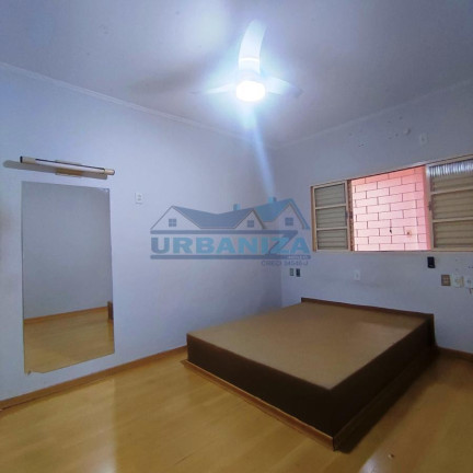 Imagem Casa com 3 Quartos à Venda, 323 m² em Jardim Toselar - Birigui
