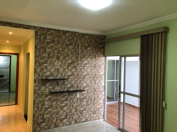 Imagem Casa com 3 Quartos à Venda, 110 m² em R$280.000,00 // Novo Horizonte - Ibirité
