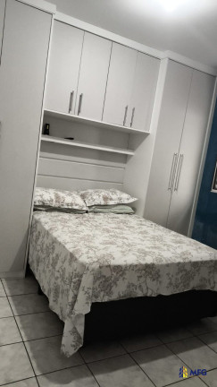 Imagem Casa com 3 Quartos à Venda,  em Caguassu - Sorocaba