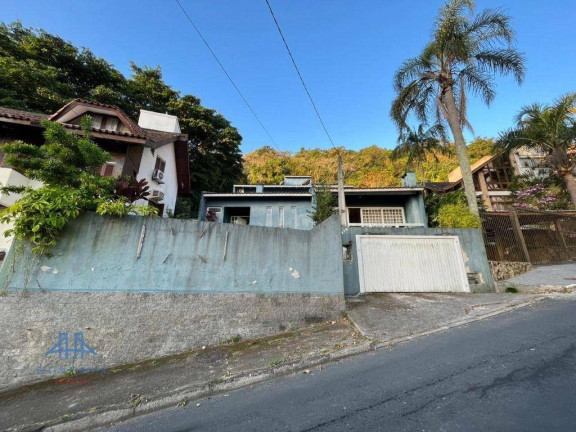 Imagem Casa com 5 Quartos à Venda, 364 m² em Centro - Florianópolis Imagem Casa com 5 Quartos à Venda, 364 m² em Centro - Florianópolis