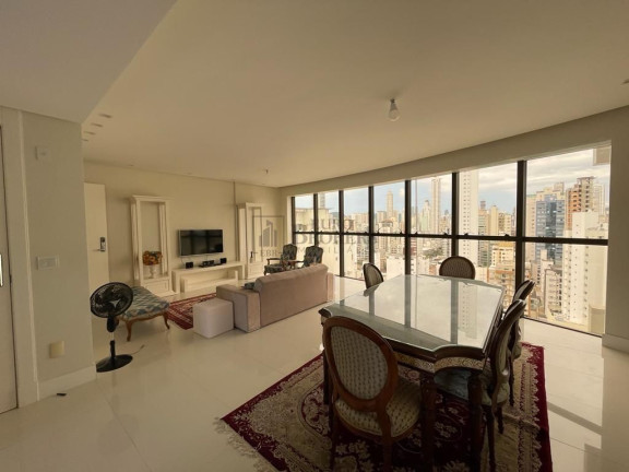 Imagem Apartamento com 3 Quartos à Venda, 130 m² em Centro - Balneário Camboriú