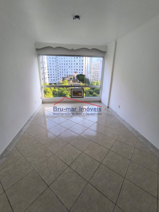 Apartamento com 2 Quartos à Venda, 80 m² em José Menino - Santos