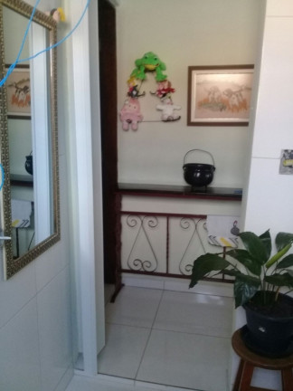 Imagem Casa com 1 Quarto à Venda, em Pq. Imperial - Jacareí Imagem Casa com 1 Quarto à Venda, em Pq. Imperial - Jacareí