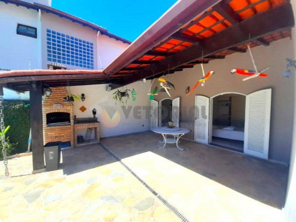 Imagem Casa com 4 Quartos à Venda, 147 m²