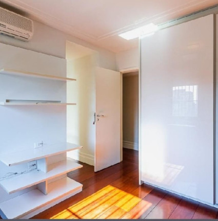 Imagem Imóvel com 3 Quartos à Venda, 230 m² em Moema - São Paulo Imagem Imóvel com 3 Quartos à Venda, 230 m² em Moema - São Paulo
