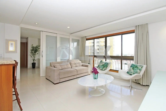 Apartamento com 3 Quartos à Venda, 87 m² em Passo Da Areia - Porto Alegre