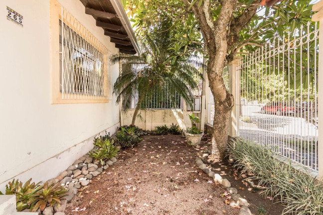 Imagem Casa com 3 Quartos à Venda, 151 m² em Santa Maria Goretti - Porto Alegre