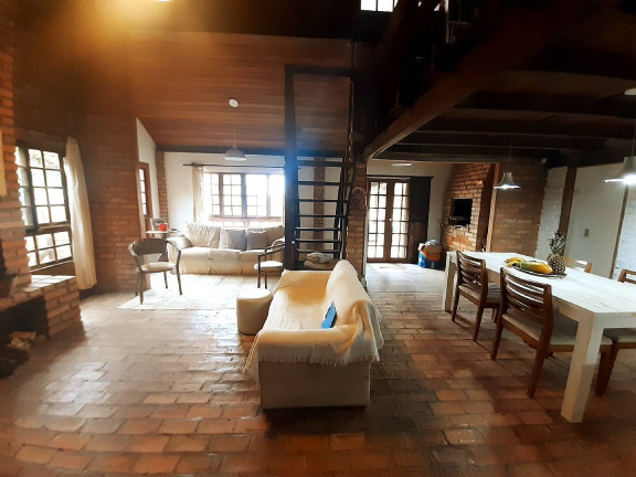 Imagem Casa com 4 Quartos à Venda, em Campeche - Florianópolis Imagem Casa com 4 Quartos à Venda, em Campeche - Florianópolis
