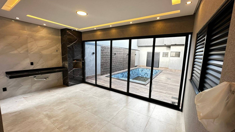 Imagem Casa com 3 Quartos à Venda, 328 m² em Turista Ii - Caldas Novas
