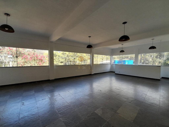 Imagem Casa com 3 Quartos à Venda, 525 m² em Pessegueiros - Teresópolis