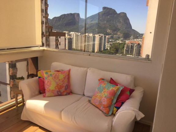 Imagem Apartamento com 3 Quartos à Venda, 127 m² em Barra Da Tijuca - Rio De Janeiro