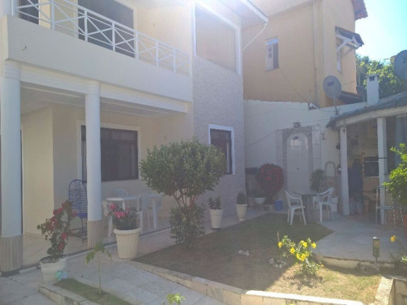 Casa com 3 Quartos à Venda, 190 m² em Centro - Lauro De Freitas