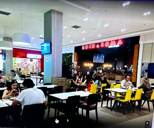 Sala Comercial à Venda, 130 m² em Chácara Floresta - Botucatu