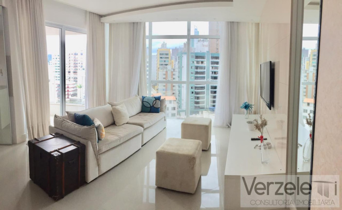 Imagem Apartamento com 3 Quartos à Venda, 130 m² em Centro - Balneário Camboriú Imagem Apartamento com 3 Quartos à Venda, 130 m² em Centro - Balneário Camboriú