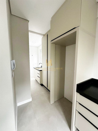 Imagem Apartamento com 2 Quartos para Alugar, 93 m² em Centro - Balneário Camboriú