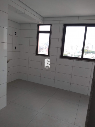Imagem Cobertura com 4 Quartos à Venda, 210 m² em Nossa Senhora Medianeira - Santa Maria
