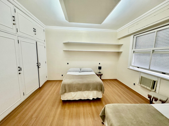 Imagem Imóvel com 4 Quartos à Venda, 215 m² em Ipanema - Rio De Janeiro Imagem Imóvel com 4 Quartos à Venda, 215 m² em Ipanema - Rio De Janeiro