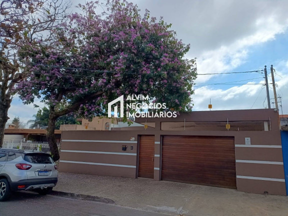 Imagem Casa com 4 Quartos à Venda, 240 m² em Jardim Satélite - São José Dos Campos