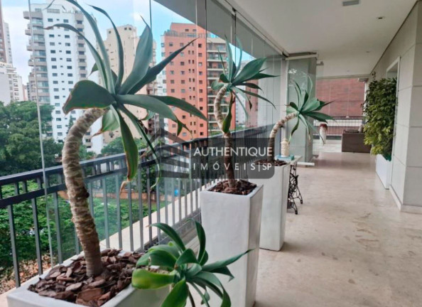Apartamento com 4 Quartos à Venda, 408 m² em Moema - São Paulo