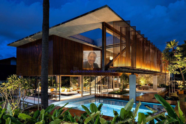 Casa de Condomínio com 4 Quartos à Venda, 731 m² em Barueri