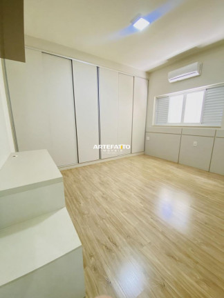 Imagem Casa de Condomínio com 3 Quartos à Venda, 238 m² em Jardim Samello Iv - Franca Imagem Casa de Condomínio com 3 Quartos à Venda, 238 m² em Jardim Samello Iv - Franca