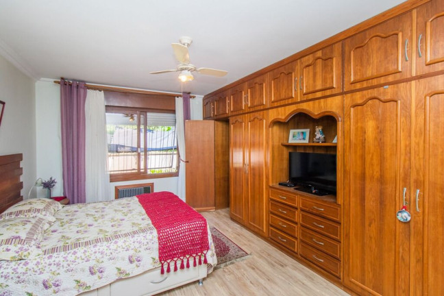 Imagem Casa com 3 Quartos à Venda, 338 m² em Jardim Sabará - Porto Alegre
