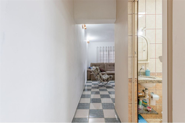 Imagem Casa com 3 Quartos à Venda,  em Vila Carmosina - São Paulo