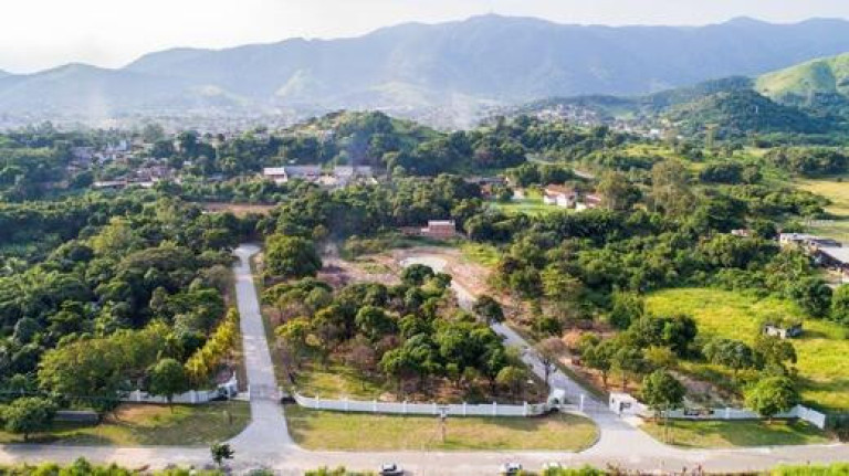 Imagem Terreno à Venda, em Campo Grande - Rio De Janeiro Imagem Terreno à Venda, em Campo Grande - Rio De Janeiro