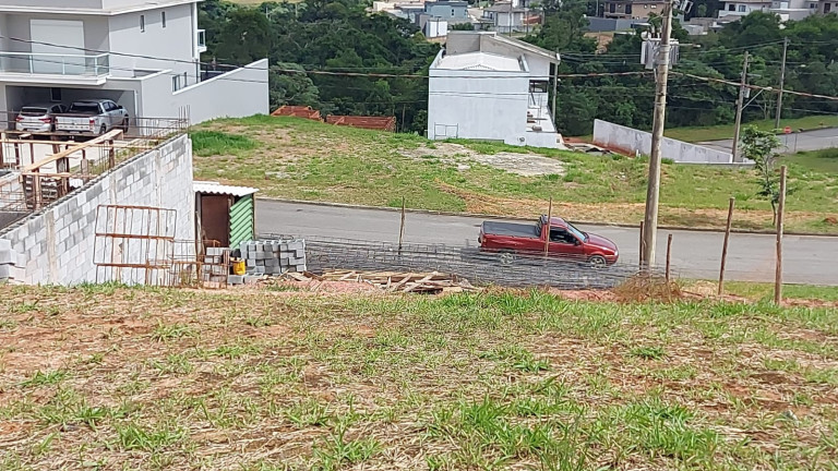 Imagem Terreno à Venda, 365 m² em Parque Dom Henrique - Cotia Imagem Terreno à Venda, 365 m² em Parque Dom Henrique - Cotia