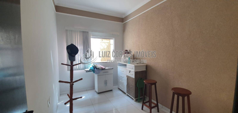 Casa com 3 Quartos à Venda, 250 m² em Jardim Patrícia - Uberlândia