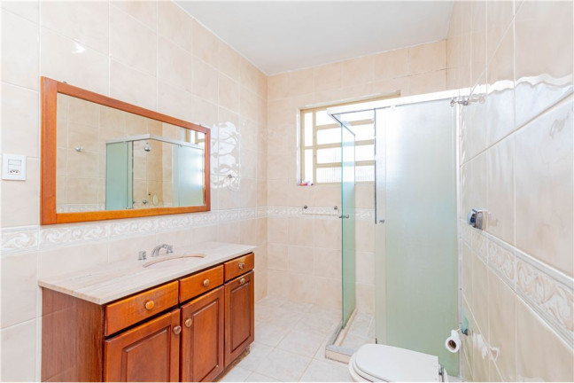 Imagem Imóvel com 2 Quartos à Venda, em Rio Branco - Porto Alegre Imagem Imóvel com 2 Quartos à Venda, em Rio Branco - Porto Alegre