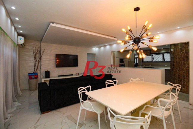 Apartamento com 3 Quartos à Venda, 140 m² em Gonzaga - Santos