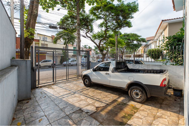 Imagem Casa com 3 Quartos à Venda, em Chácara Santo Antônio (zona Sul) - São Paulo Imagem Casa com 3 Quartos à Venda, em Chácara Santo Antônio (zona Sul) - São Paulo