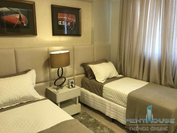 Imagem Apartamento com 2 Quartos à Venda, 71 m² em Centro - Camboriú