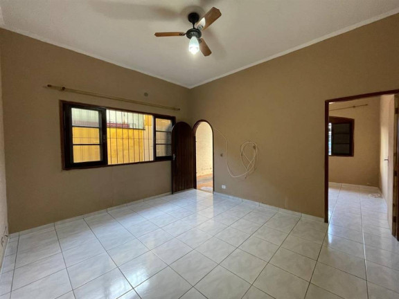 Casa com 2 Quartos à Venda, 77 m² em Vila Tupi - Praia Grande