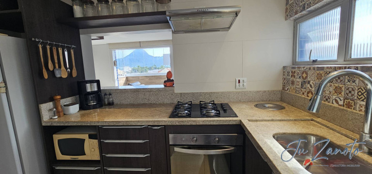 Imagem Apartamento com 2 Quartos à Venda, 60 m² em Caiobá - Matinhos