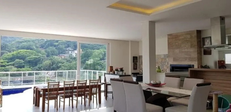Imagem Casa de Condomínio com 4 Quartos à Venda, 530 m² em Córrego Grande - Florianópolis